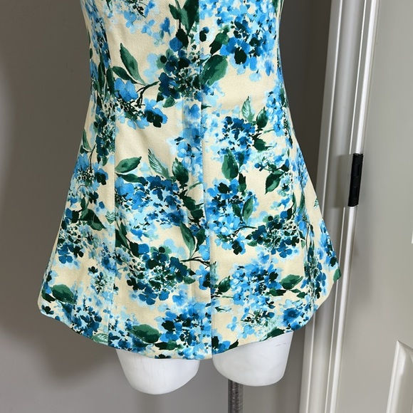 TUCKERNUCK Waters Edge Hydrangea Rhoda Tunic Top Blue Size 4 NEW - Picture 6 of 14